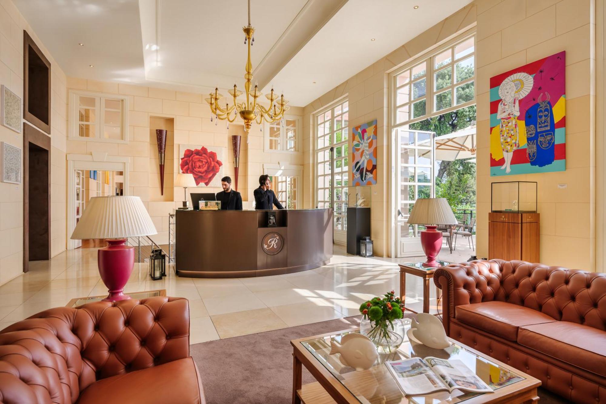 Grand Hotel Bristol Spa Resort, By R Collection Hotels Rapallo Luaran gambar The lobby of the hotel