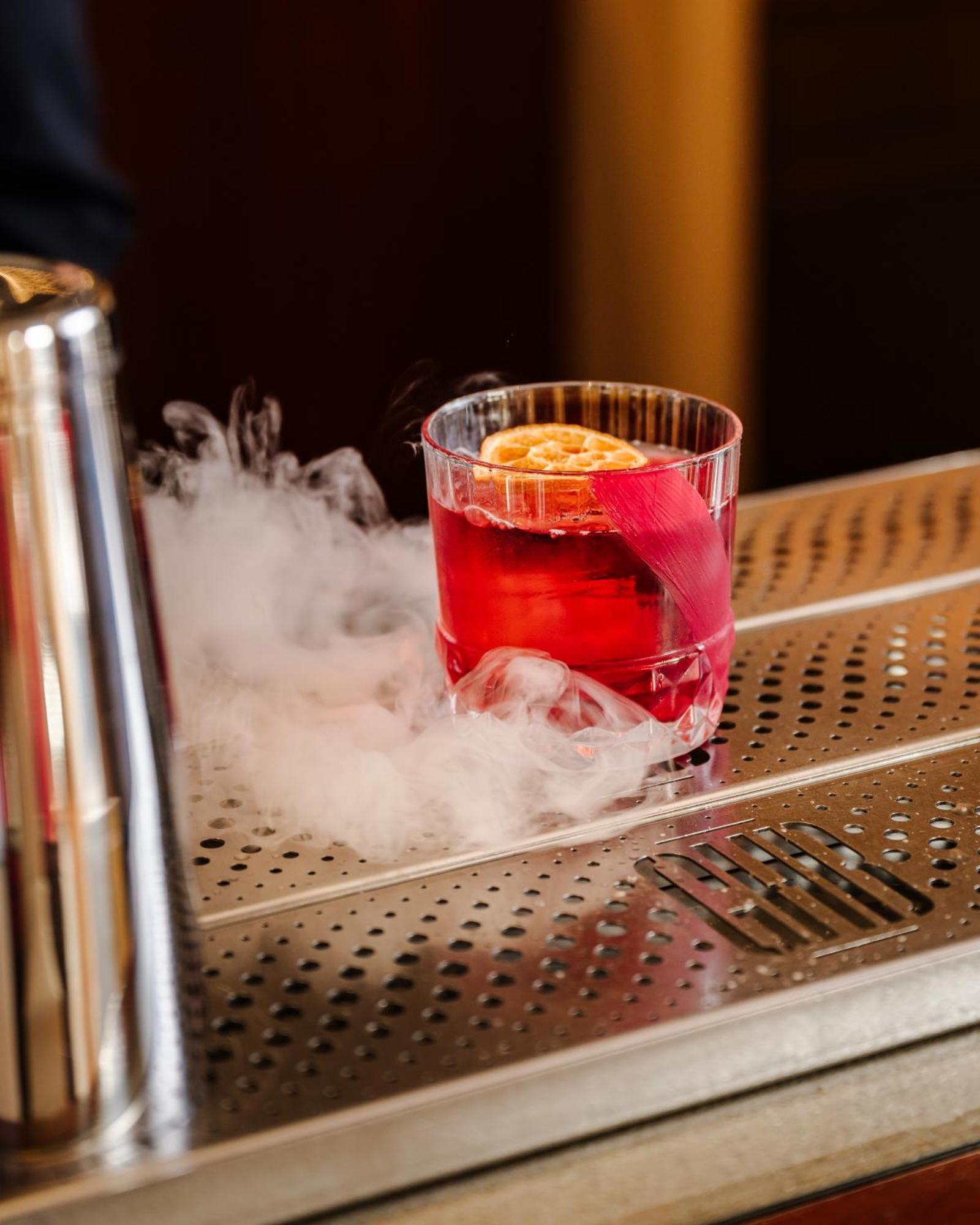 Grand Hotel Bristol Spa Resort, By R Collection Hotels Rapallo Luaran gambar A dry ice cocktail