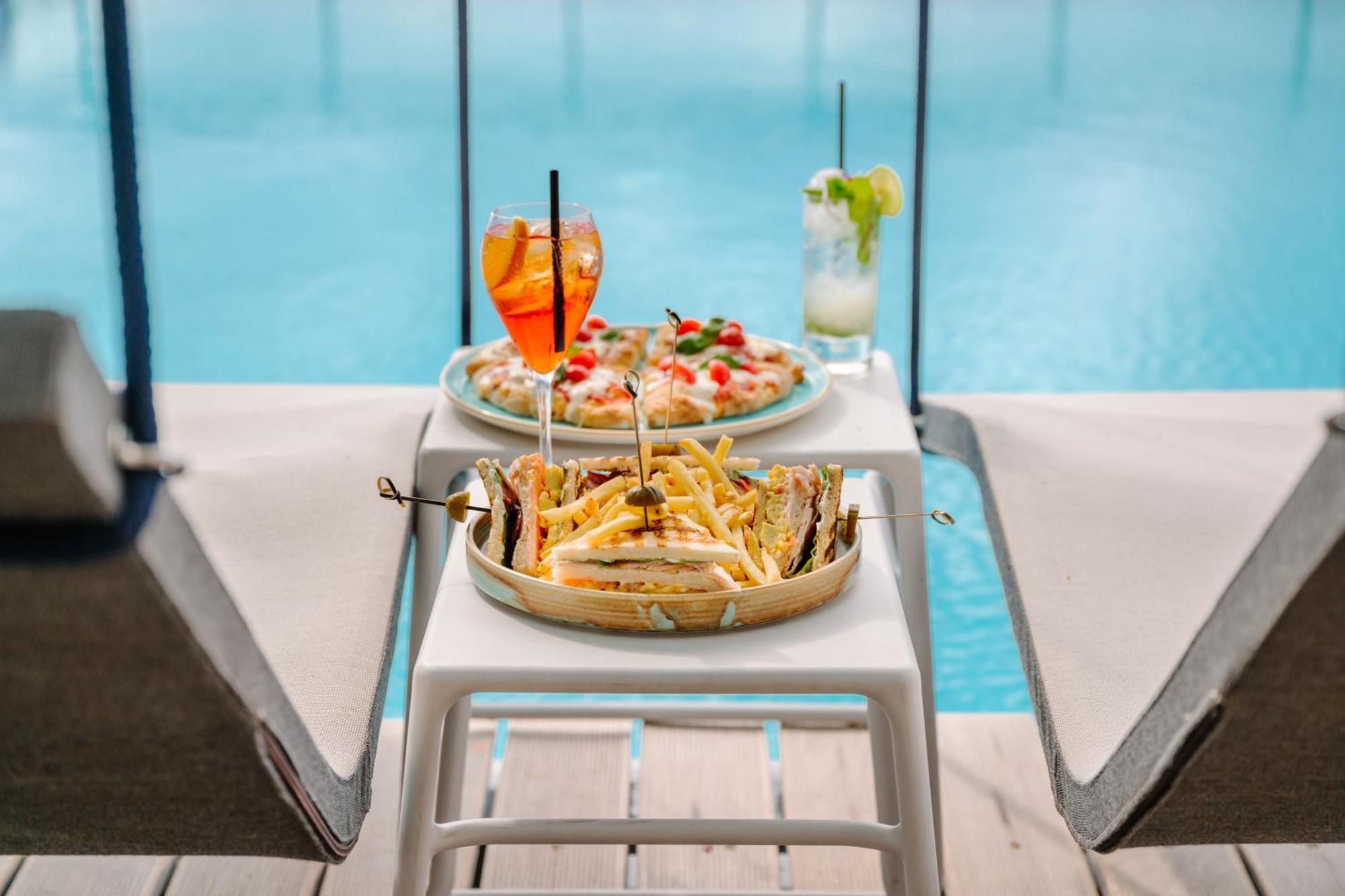 Grand Hotel Bristol Spa Resort, By R Collection Hotels Rapallo Luaran gambar Poolside snacks