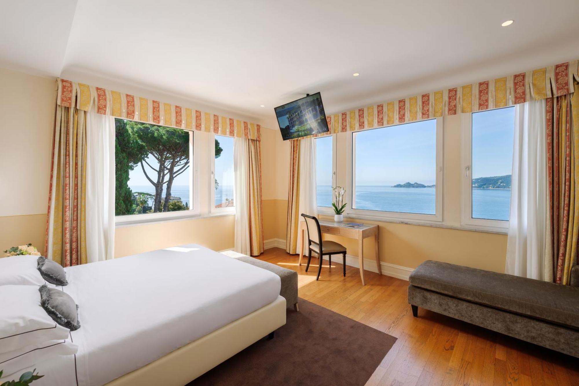 Grand Hotel Bristol Spa Resort, By R Collection Hotels Rapallo Luaran gambar A room at the Hotel Excelsior
